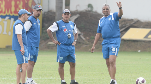 Este es el equipo que acompañará a Walter Claverí en Selección