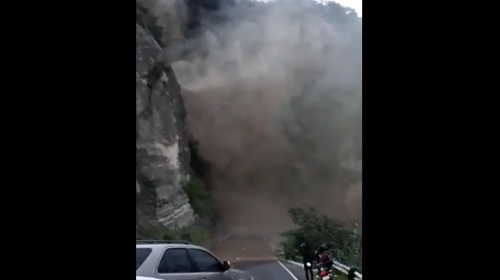 Fuertes lluvias provocan crecida de catarata e inundaciones en Solol&aacute;