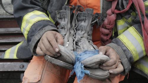 Bomberos sin botas, ¡nunca más!