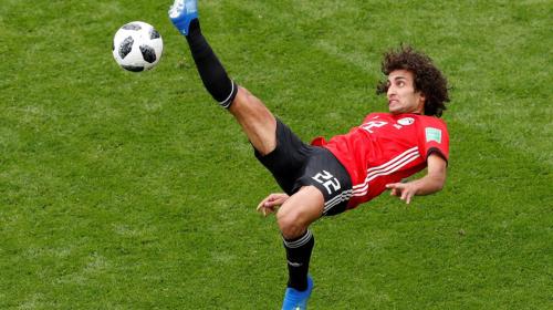 Egipcio se roba el show al intentar una chilena y sale lesionado