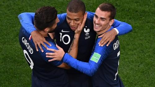 Con poco fútbol, Francia superó a Perú y avanzó a los octavos