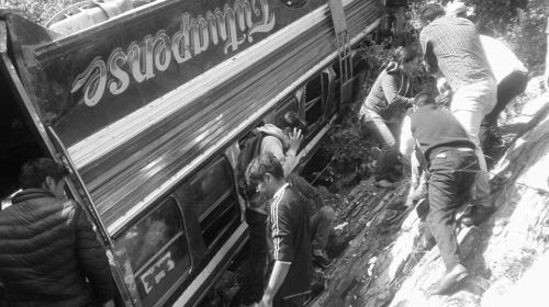 V&iacute;ctimas de accidente de bus eran estudiantes que iban de excursi&oacute;n