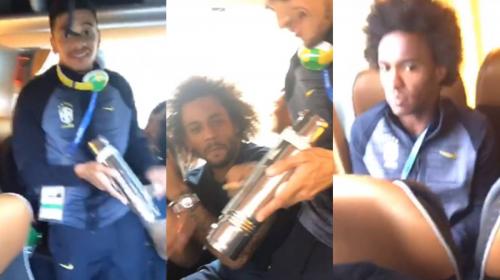Seleccionados brasileños montaron una fiesta en pleno autobus 