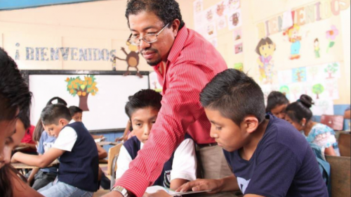 Maestros comprometidos