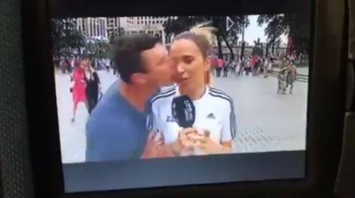 Una periodista fue acosada por un aficionado en una calle de Moscú