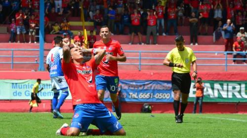 “El sueño de niño”, así presume Blas Pérez su estampa mundialista