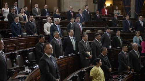 Ley de aceptación de cargos queda fuera de la agenda del Congreso