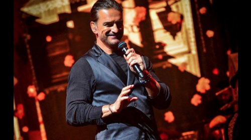 Arjona quiere que su hija responda con una trompada si la acosan