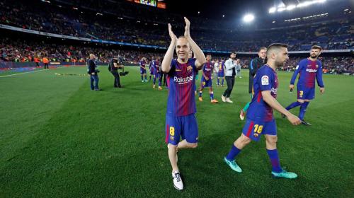 ¿Quién se quedó con la camisola de Andrés Iniesta?