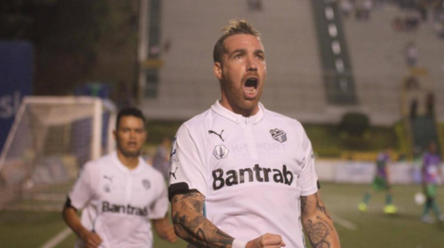 Comunicaciones anuncia sus primeras bajas 