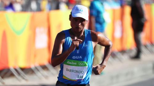 Proh&iacute;ben a Erick Barrondo entrar a Espa&ntilde;a