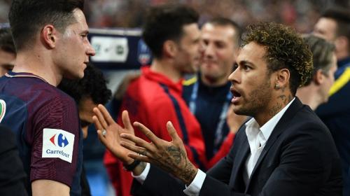 Neymar confiesa que siente miedo luego de su lesi&oacute;n