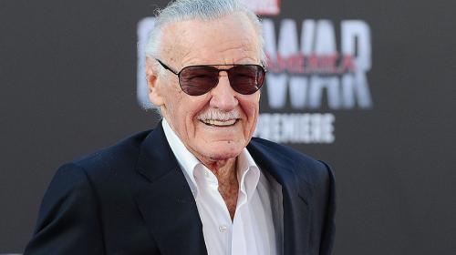 Stan Lee toma el control de su Twitter y su primer tuit fue este