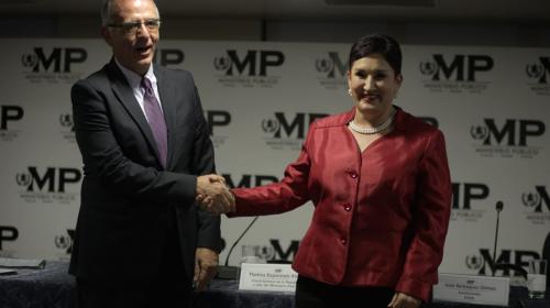 As&iacute; se despidieron Thelma Aldana e Iv&aacute;n Vel&aacute;squez 