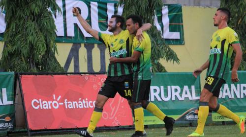 Guastatoya peg&oacute; primero en la semifinal de ida contra Cob&aacute;n 