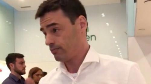 Abogado se disculpa por insultar a hispanos por hablar espa&ntilde;ol