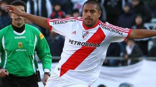 Volante argentino, ex del River Plate, es nuevo refuerzo de Municipal 