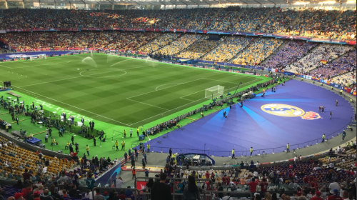 As&iacute; llegan al estadio los jugadores del Liverpool y Real Madrid 