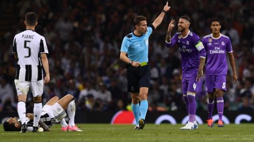 Sergio Ramos hizo la misma jugada que a Salah en la final de Cardiff