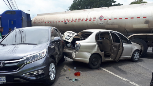 Esto provoc&oacute; el extra&ntilde;o accidente de un cami&oacute;n en el Perif&eacute;rico