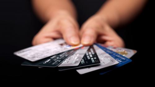 &iexcl;Cuidado con las deudas! Errores al usar la tarjeta de cr&eacute;dito