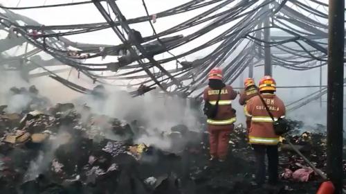 As&iacute; quedaron las maquilas consumidas por un voraz incendio