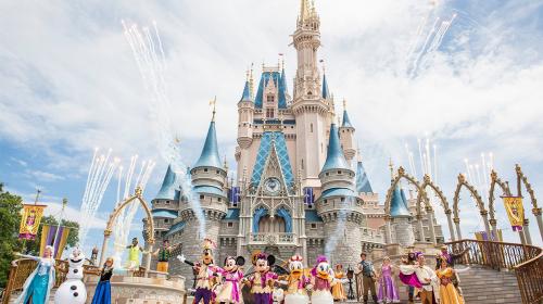 &iexcl;Vetado! Proh&iacute;ben a hombre ingresar a Disney World