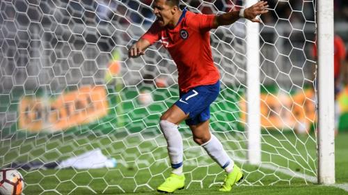 Quiso hacer un penal de lujo, pero solo hizo el ridículo 