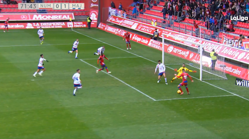 Increíble falla frente a la portería en España se hace viral