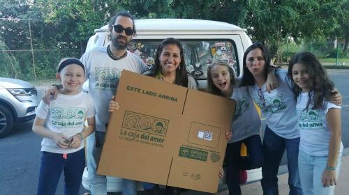 El amor cabe en una caja de cartón