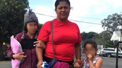 Hondureña migrante que despreció los frijoles pide perdón 