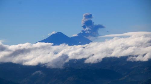 &iexcl;Impresionante video! Captan furia del Volc&aacute;n de Fuego de cerca