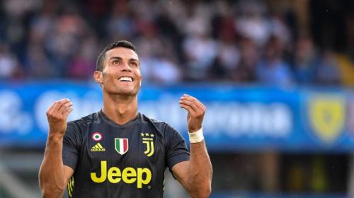 Super CR7 Bros, la nueva imagen que revoluciona el internet