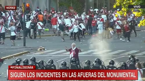 Videos: se suspendió la final y se reportan varios incidentes 