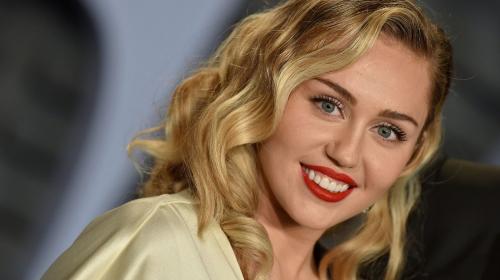 Miley Cyrus reaparece en Instagram y anuncia nuevo disco