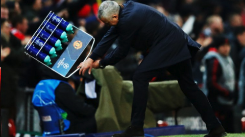 Violento "festejo" de Mourinho tras gol de ultimo minuto