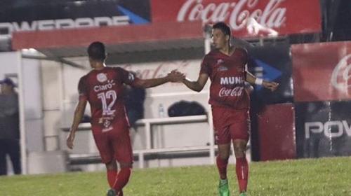 Juegazo: Cobán y Malacateco empatan en emocionante partido 