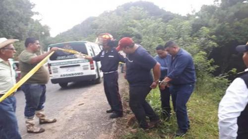 Los capturan tras caer a un barranco en persecución policial