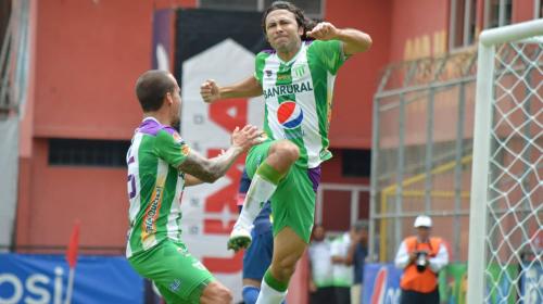 Con penales, Municipal y Antigua se reparten puntos en el Trébol