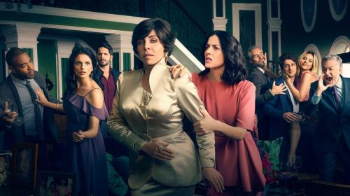 "La casa de las flores" tendr&aacute; dos temporadas m&aacute;s