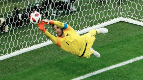 Así tapó Hugo Lloris cuatro balones en una jugada