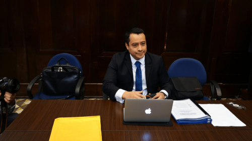 Abogado de Jimmy critica aspiraciones políticas de Thelma Aldana