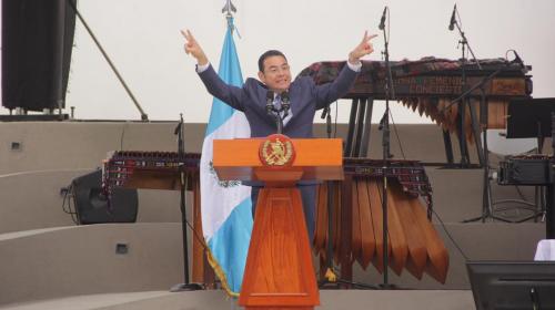 La plática de Jimmy y Arzú en la azotea de la Municipalidad