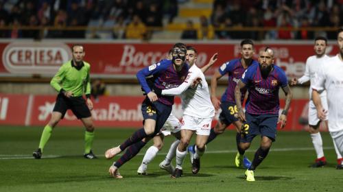 Cillessen y Lenglet salvan al Barcelona del ridículo