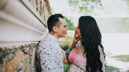 Edwin Luna, de La Trakalosa, le propone matrimonio a Kimberly Flores