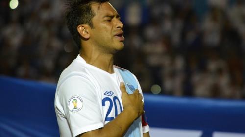 Carlos "El Pescado" Ruiz se "viste de gala" con la azul y blanco