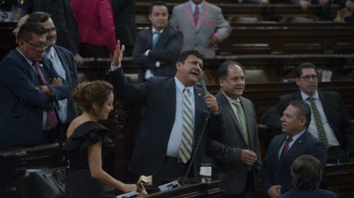 Reformas a la Ley de Antejuicio sufren revés en el Congreso, pero...