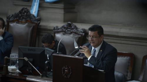 Gald&aacute;mez se retracta de intentar subir el costo del Boleto de Ornato