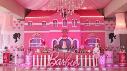 Las hijas del Chapo celebran su impactante cumpleaños de Barbie