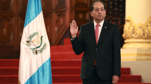 Banguat mantiene su línea y no influenciará el tipo de cambio